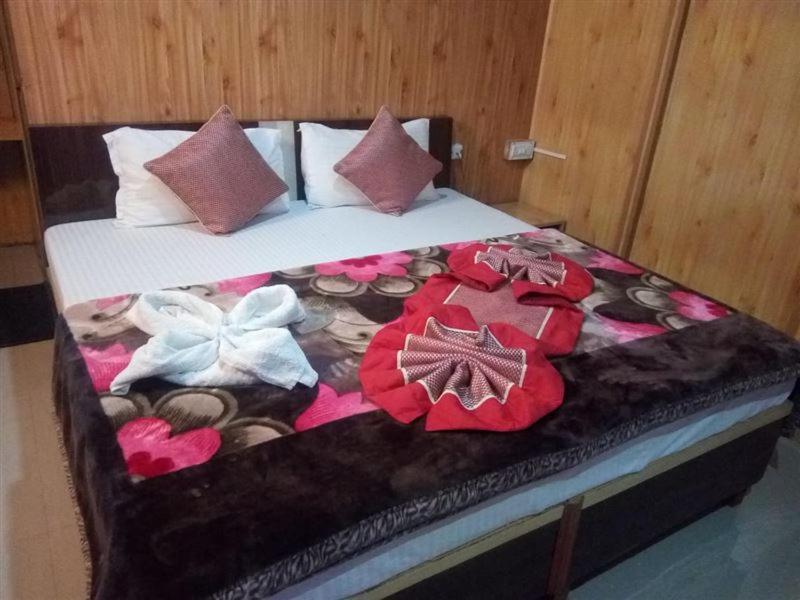 Shivalaya Retreat Hotel Manali  Exterior photo